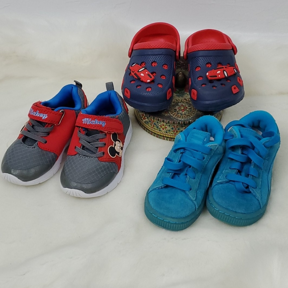 Nike Mickey Mouse Bundle 3 pairs boys shoes size 8-9C